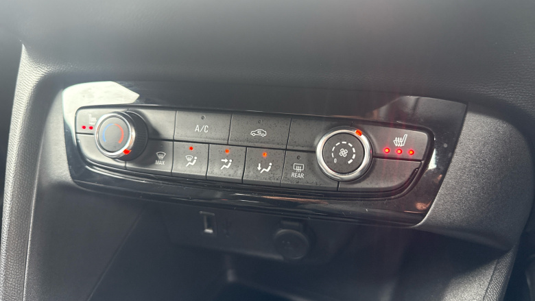 Vauxhall Corsa 1.2 Elite Nav 5dr Petrol Hatchback